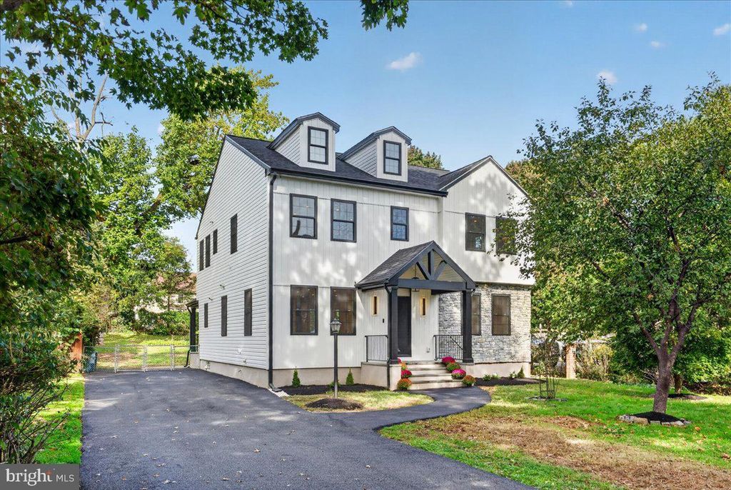 13060 PROCTOR RD, PHILADELPHIA, PA 19116 — exterior