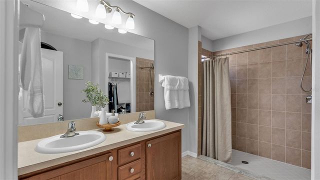 2447 LADOGA DRIVE, Lakeland, FL 33805