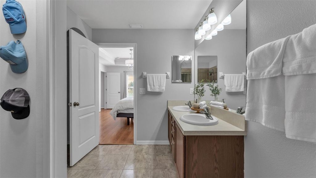 Image 18 of property listing at 2447 LADOGA DRIVE, Lakeland, FL 33805