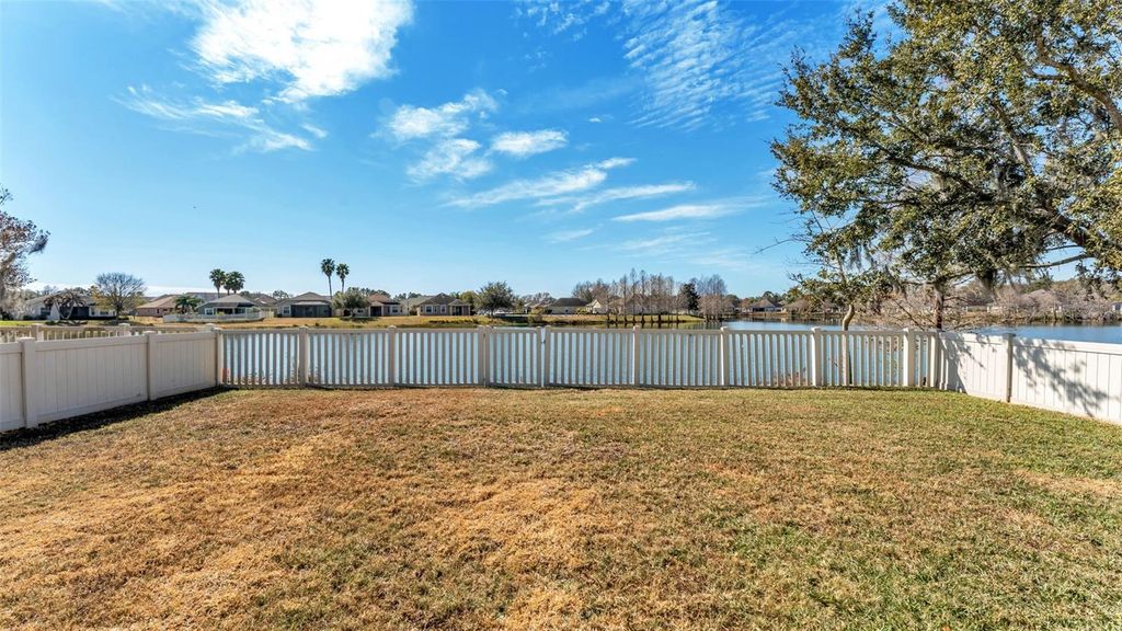 Image 29 of property listing at 2447 LADOGA DRIVE, Lakeland, FL 33805