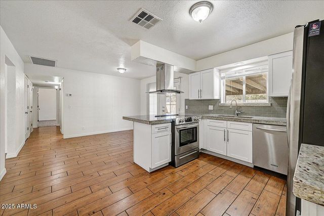 720 E BROADWAY Lane, Tempe, AZ 85282