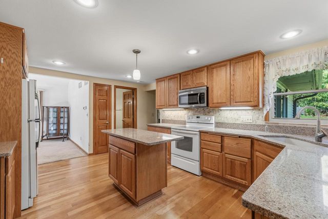4264 Kennedy CIRCLE S, Colgate, WI 53017
