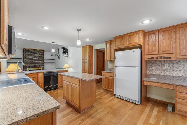 4264 Kennedy CIRCLE S, Colgate, WI 53017