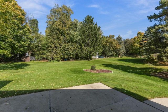 4264 Kennedy CIRCLE S, Colgate, WI 53017
