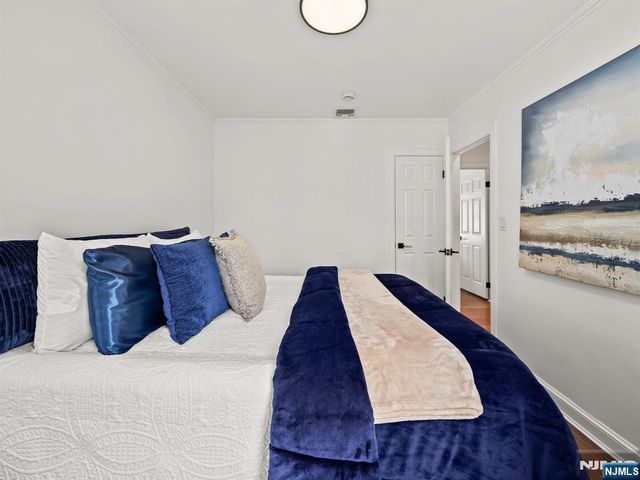 126 Skillman Terrace, Saddle Brook, NJ 07663