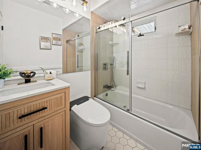 126 Skillman Terrace, Saddle Brook, NJ 07663