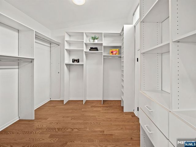 126 Skillman Terrace, Saddle Brook, NJ 07663