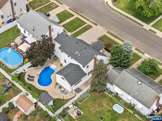 126 Skillman Terrace, Saddle Brook, NJ 07663