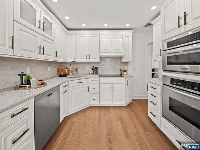 126 Skillman Terrace, Saddle Brook, NJ 07663