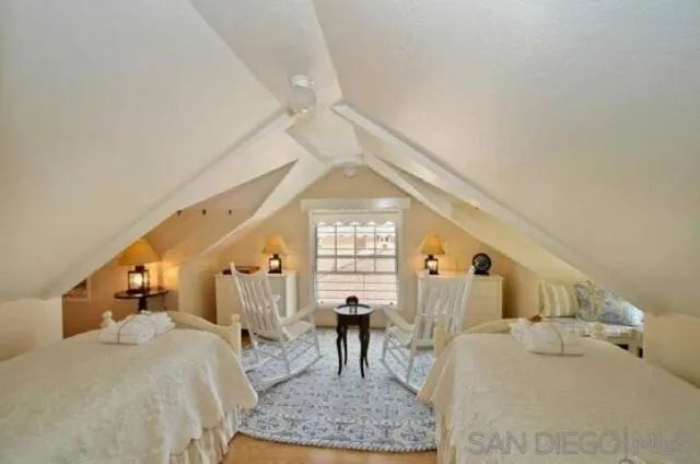 307 Rosemont, La Jolla, CA 92037