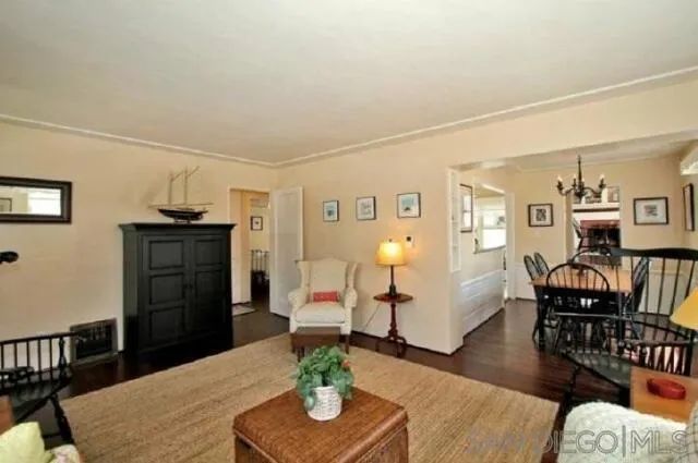 307 Rosemont, La Jolla, CA 92037