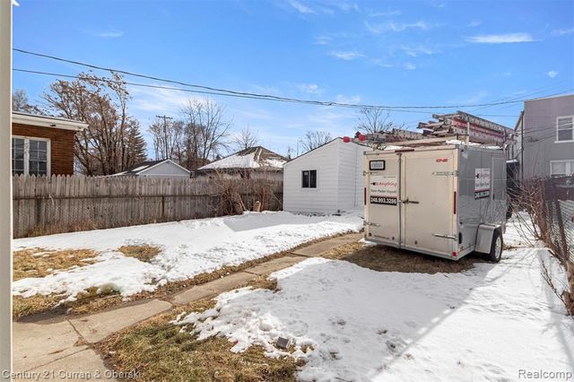 53 W Charlotte Street, Ecorse, MI 48229