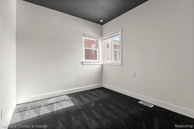 53 W Charlotte Street, Ecorse, MI 48229