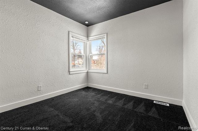 53 W Charlotte Street, Ecorse, MI 48229