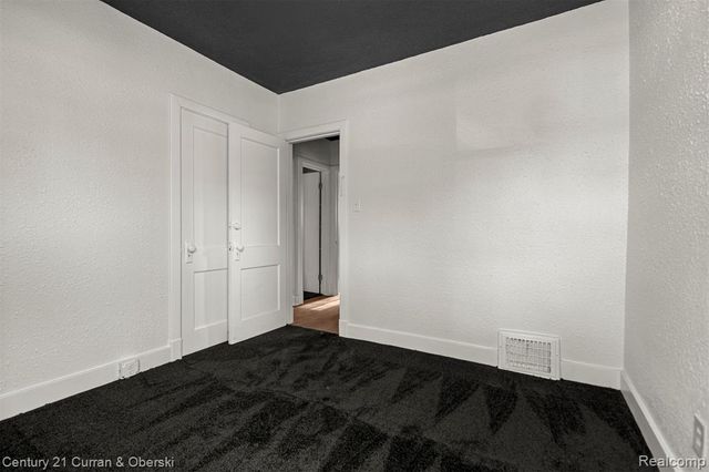 53 W Charlotte Street, Ecorse, MI 48229