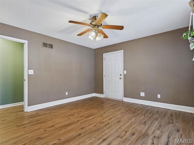 809 Glen Crossing Road, Glen Carbon, IL 62034