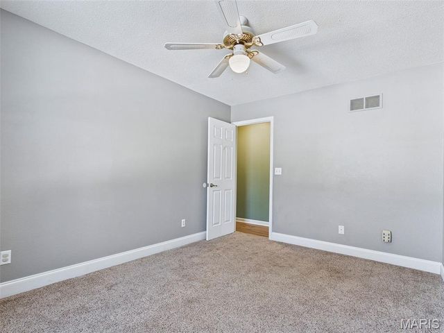 809 Glen Crossing Road, Glen Carbon, IL 62034