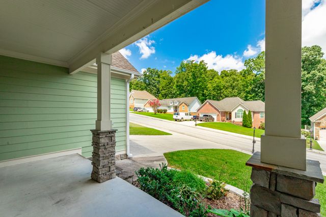 604 Kailors Cove Circle, Ringgold, GA 30736
