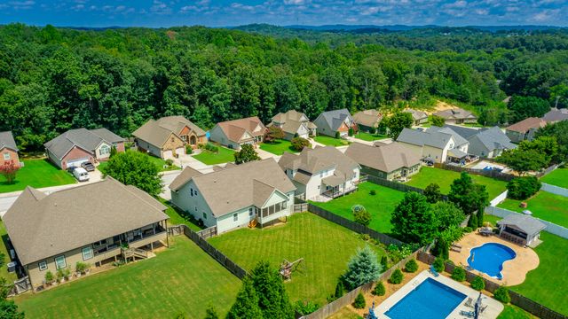 604 Kailors Cove Circle, Ringgold, GA 30736
