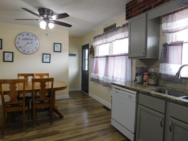 707 212th Street, Dyer, IN 46311