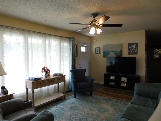 707 212th Street, Dyer, IN 46311