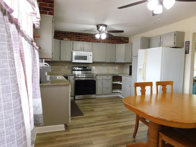 707 212th Street, Dyer, IN 46311