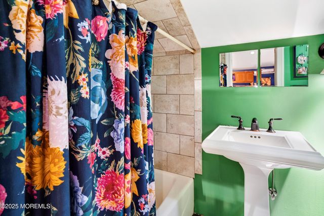 25 Water Street, Colts Neck, NJ 07722