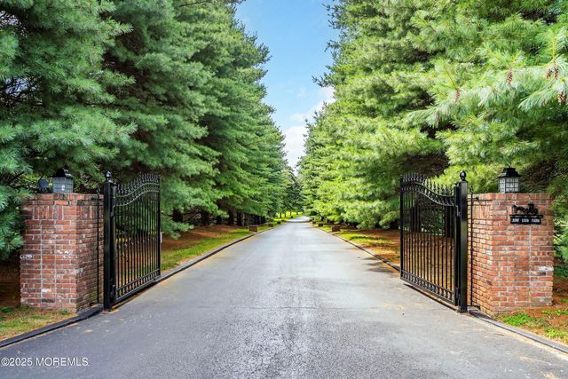 25 Water Street, Colts Neck, NJ 07722