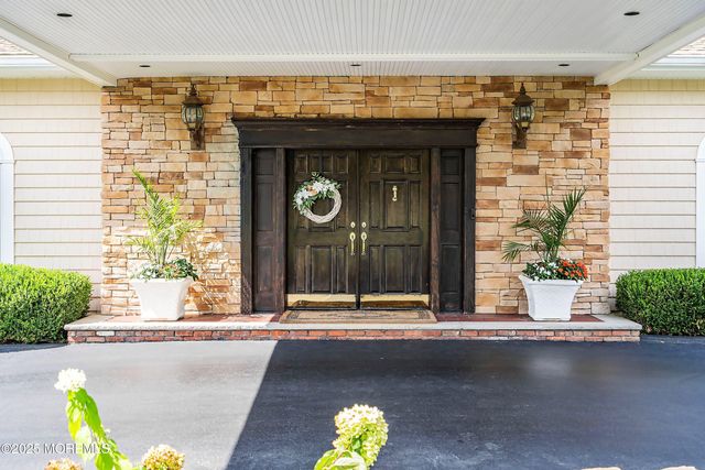 25 Water Street, Colts Neck, NJ 07722