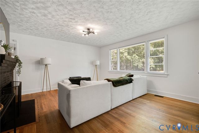 520 Heth Rd, Petersburg, VA 23805
