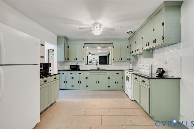 520 Heth Rd, Petersburg, VA 23805