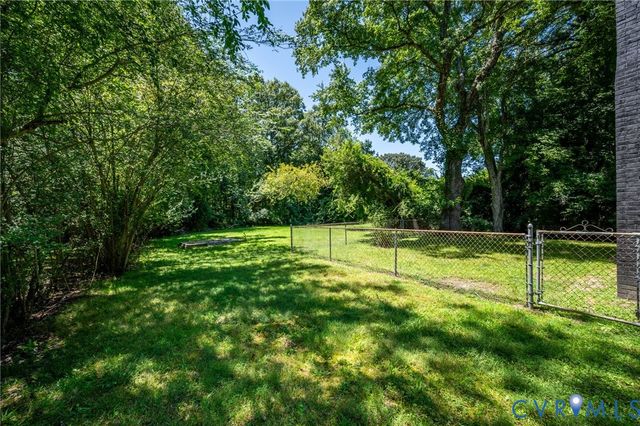 520 Heth Rd, Petersburg, VA 23805