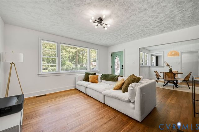 520 Heth Rd, Petersburg, VA 23805