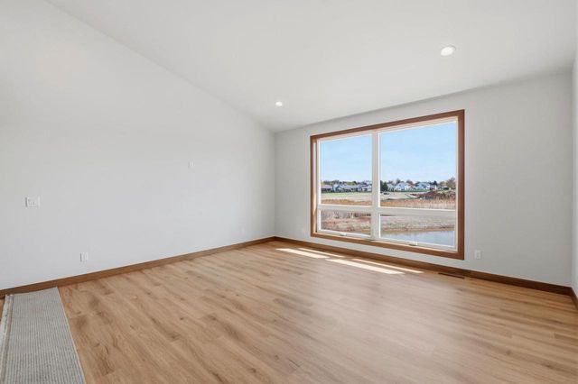 1853 LONDON ROAD, Green Bay, WI 54311
