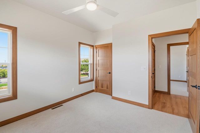 1853 LONDON ROAD, Green Bay, WI 54311