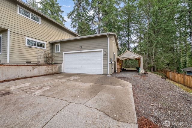 521 NE Matthew Drive, Belfair, WA 98528