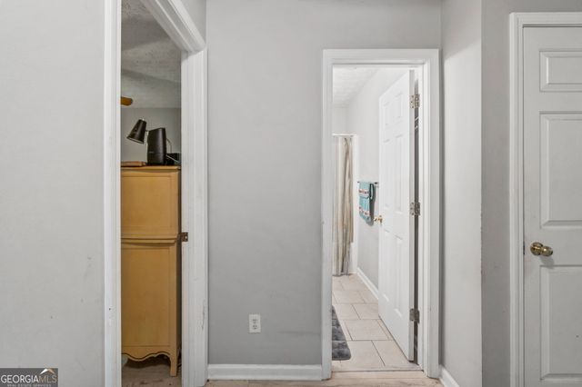 6245 Wilmington Way, Flowery Branch, GA 30542