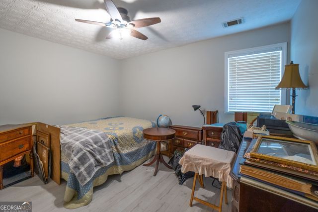 6245 Wilmington Way, Flowery Branch, GA 30542