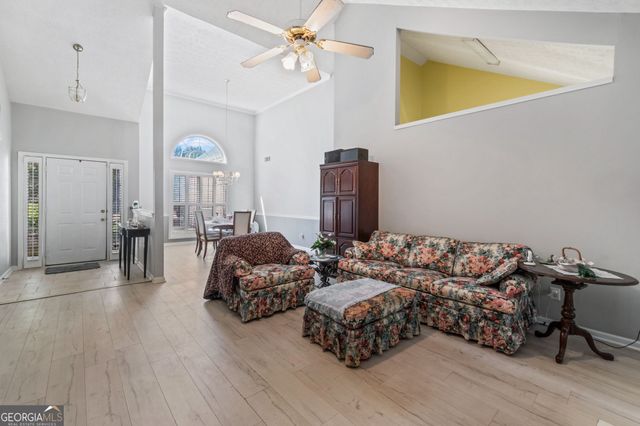 6245 Wilmington Way, Flowery Branch, GA 30542