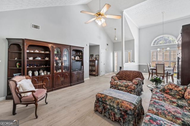6245 Wilmington Way, Flowery Branch, GA 30542