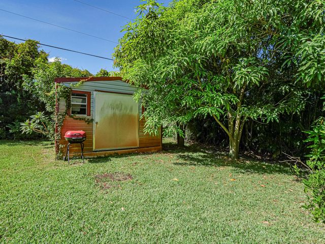 444 SW Dolores Avenue, Port St Lucie, FL 34983