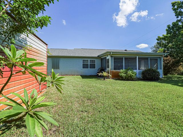 444 SW Dolores Avenue, Port St Lucie, FL 34983