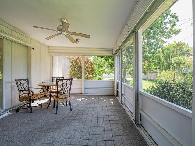 444 SW Dolores Avenue, Port St Lucie, FL 34983