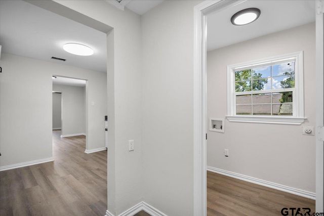 2007 N Palace, Tyler, TX 75702