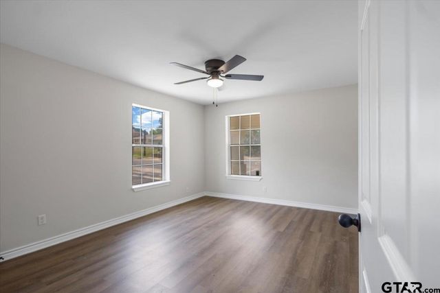 2007 N Palace, Tyler, TX 75702