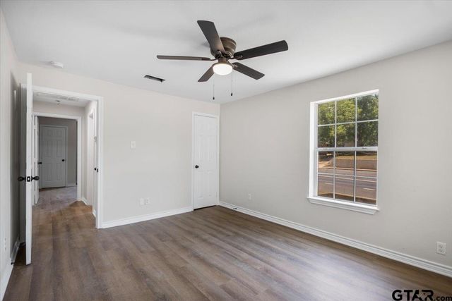 2007 N Palace, Tyler, TX 75702