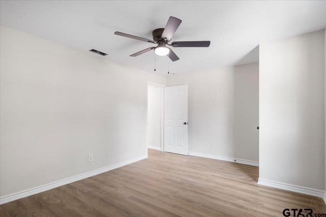 2007 N Palace, Tyler, TX 75702