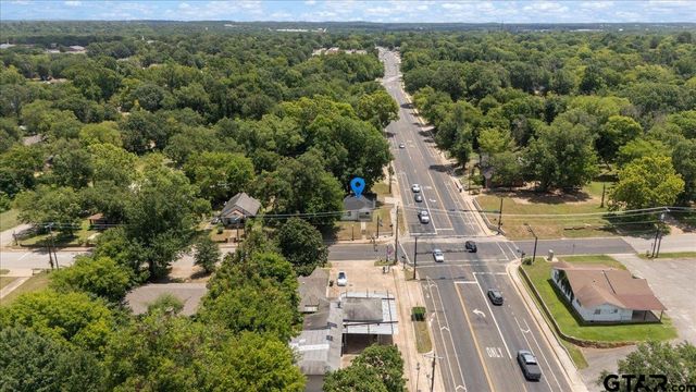 2007 N Palace, Tyler, TX 75702