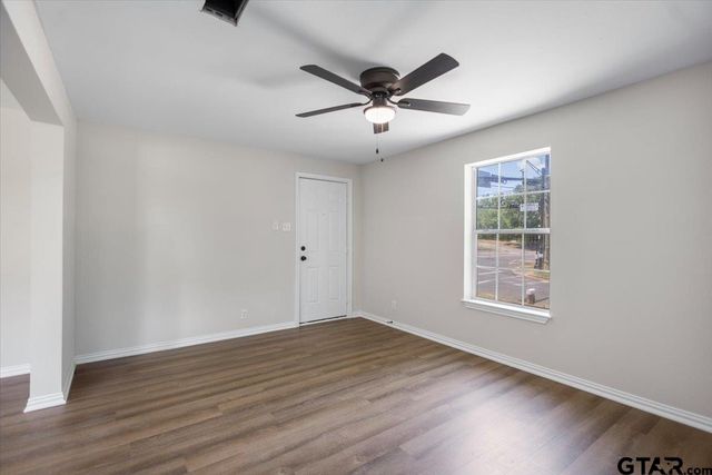 2007 N Palace, Tyler, TX 75702