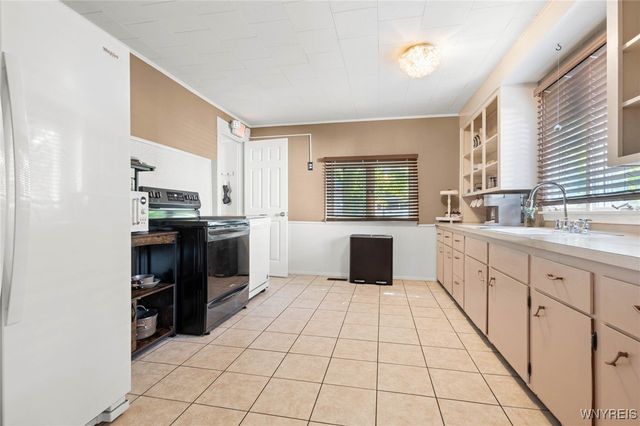 1386 Erie Street, Darien, NY 14040